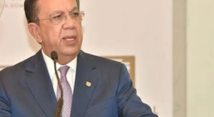 Gobernador Valdez Albizu: Crecimiento economía ha sido logrado preservando la estabilidad de precios