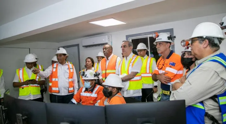 Presidente Abinader les dice a mineros atrapados que hacen lo humanamente posible para rescatarlos 
