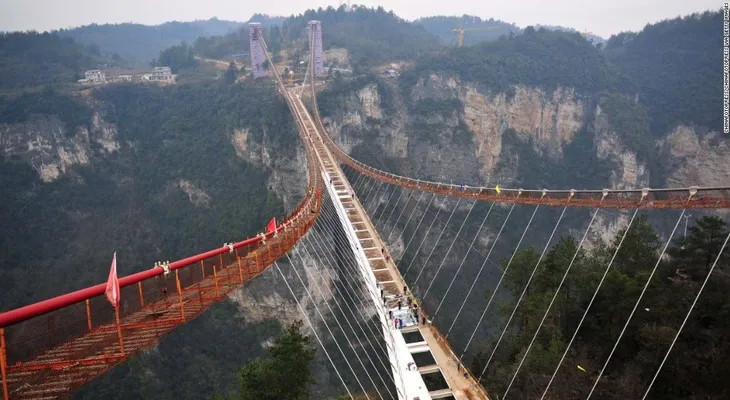 Los 15 saltos más altos de 'bungee jumping'