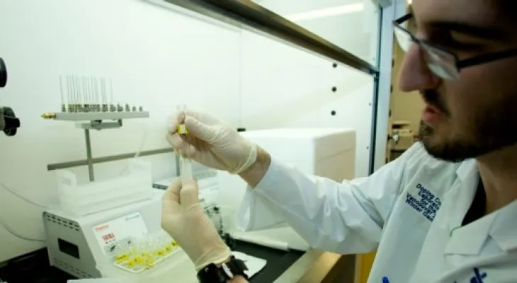 Testosterona reduciría riesgo cardíaco en algunos hombres