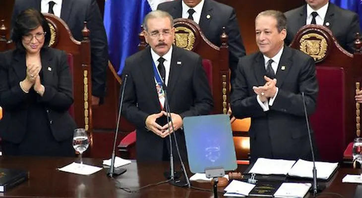 Cada 27 de febrero, Danilo Medina convierte a República Dominicana en una nueva Zuiza