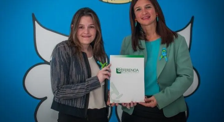 "Fundación Nido para Ángeles" recibe donativo de Referencia Laboratorio