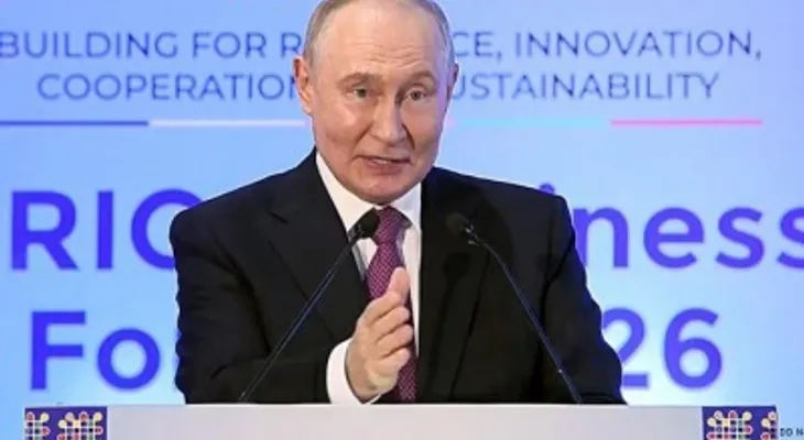 Putin plantea reanudar diálogo tripartito con Ucrania y EE. UU. para un acuerdo de paz definitivo, no una tregua breve