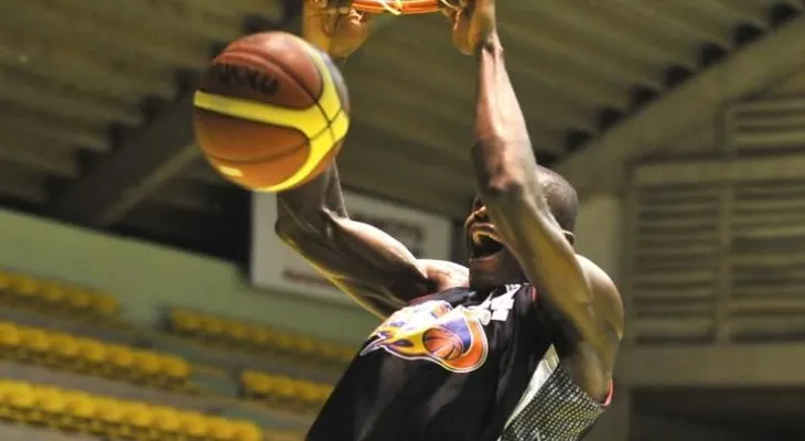 Reales superan a los Leones
