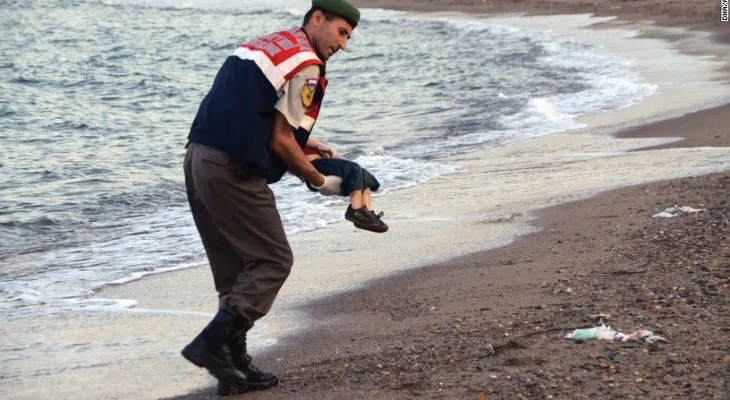Informe: más del 30% de los inmigrantes que se ahogaron en el Mediterráneo eran niños