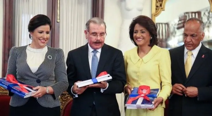 Lanzan Plan prevención ITS, VIH y SIDA; presidente Medina encabeza acto