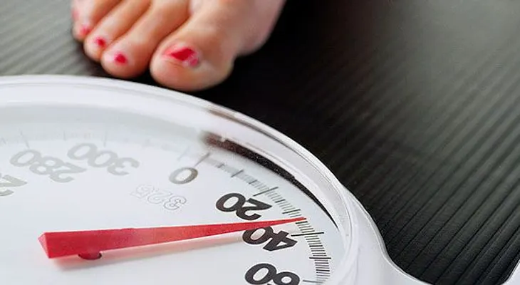 ¿Por qué no bajas tanto de peso después de los 30?