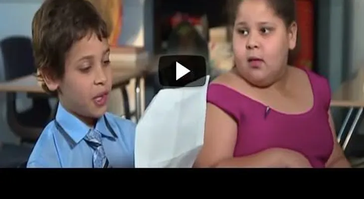 Abusaban de ella y la humillaban en la escuela; pero él hizo algo Increíble para no verla sufrir 
