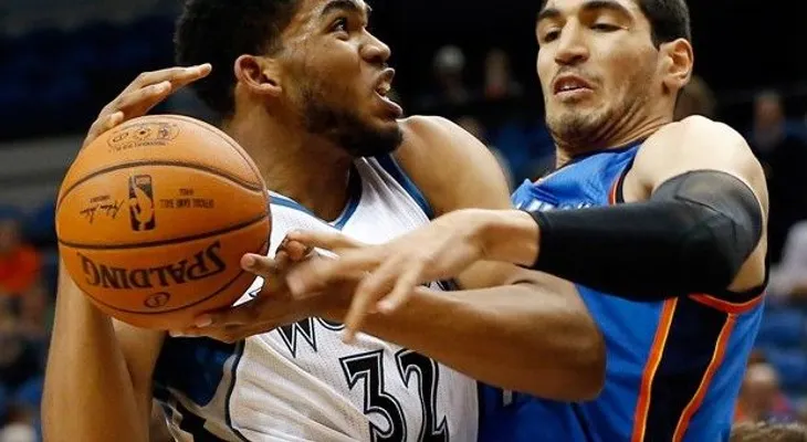 Towns encesta 18 puntos en debut NBA y Horford 15