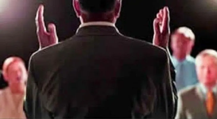 Pastor de iglesia tuvo sexo con feligreses sin decirle que tenía sida