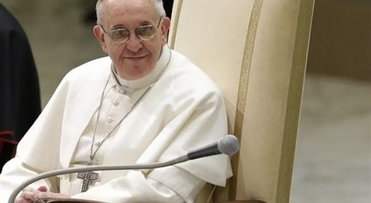 Papa confirma la existencia de un "lobby gay" en el Vaticano 