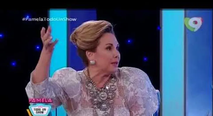 Yadira Morel entrevista con Pamela Sued; aclara sobre vivir al lado de vecinos pobres (Haití)