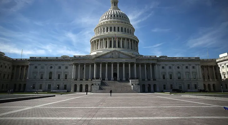 Reportan disparos cerca del Capitolio en EE.UU.