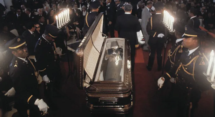 Cientos acuden al funeral de Duvalier en Haití 