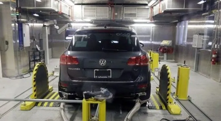 Porsche detiene venta de camioneta Cayenne diesel en EEUU