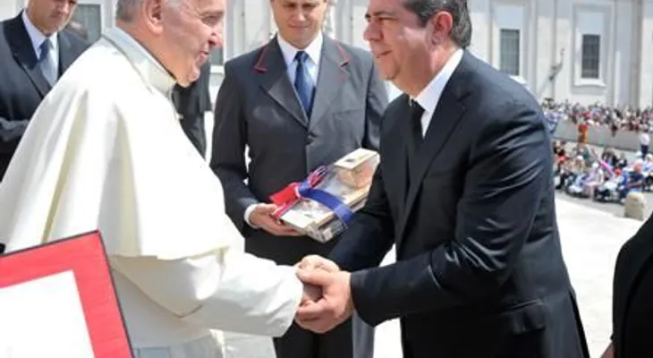 Papa Francisco expresa al ministro de Turismo su deseo e interés de visitar la República Dominicana