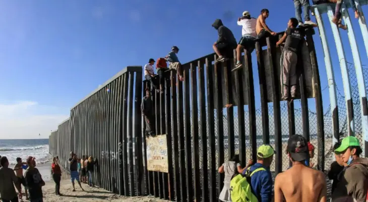 Gobierno de EEUU reitera que su frontera de la parte sur no está abierta