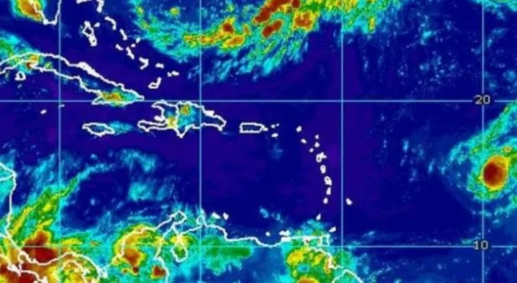 Puerto Rico e Islas Vírgenes se prepararan para Danny que bajó a categoría 1