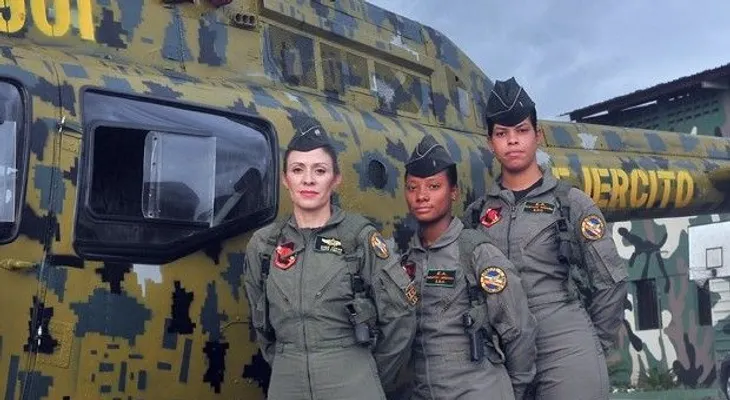 La República tiene al servicio 17,000 "mujeres de armas"