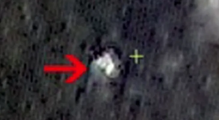 Satélite detecta mancha podrían ser restos avión de Malaysia Airlines
