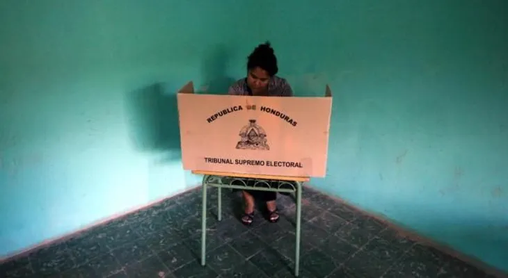 Inician elecciones en Honduras que definirán si continúa o no el bipartidismo