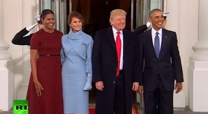 El misterioso e inesperado regalo de Melania Trump a Michelle Obama (VIDEO)