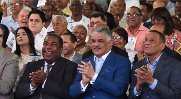 Miguel Vargas seguirá por cuatro años más como presidente del PRD 