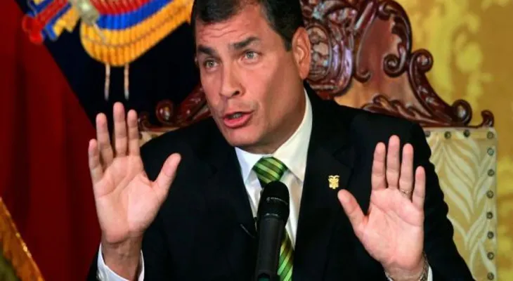 Correa propone diarios digitales para ahorrar papel