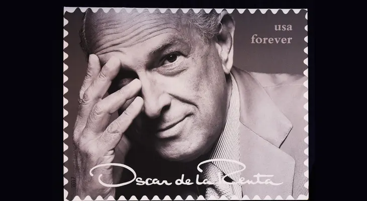 Óscar de la Renta, el nuevo protagonista de los sellos postales de EE.UU.