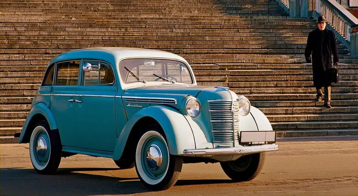 La historia del auto sin ideología: el modelo que diseñó Stalin con ayuda de Hitler