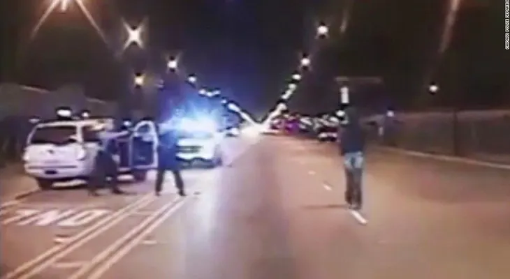Chicago revela nuevos videos sobre la muerte de Laquan McDonalds