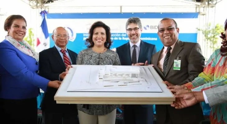 Vicepresidenta inicia construcción red bancos de sangre