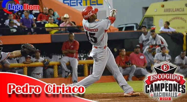 Escogido blanquea por segunda vez a los Gigantes; Chris Leroux poncha 12
