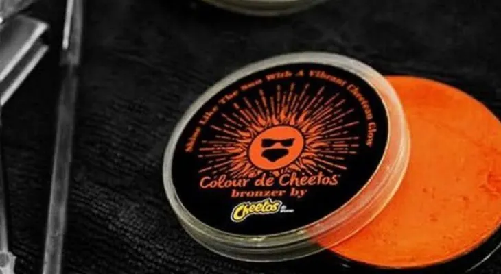 ¡Insólito! Polvos bronceadores de Cheetos