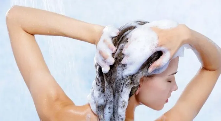 Shampoo de cebolla, ¿para qué sirve?