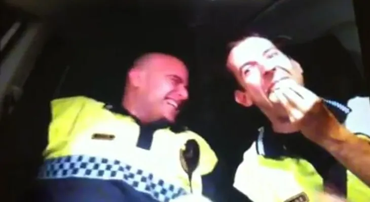 Sancionarán policías aparecen bailando en un video 