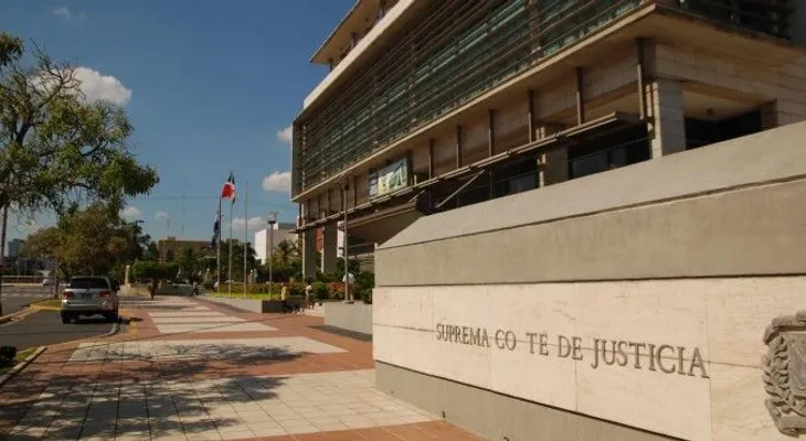 Poder Judicial suspende dos jueces por escándaloso caso de Quirinito