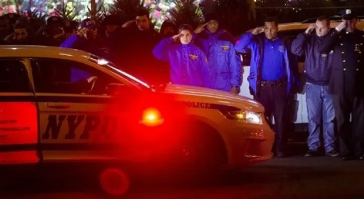 Asesinan a dos policías en Nueva York ; uno de ellos latino