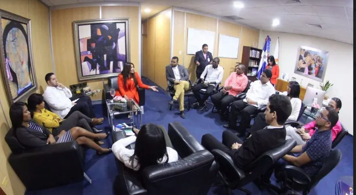 Ministerio de la Juventud entrega premios a galardonados del PNJ2017