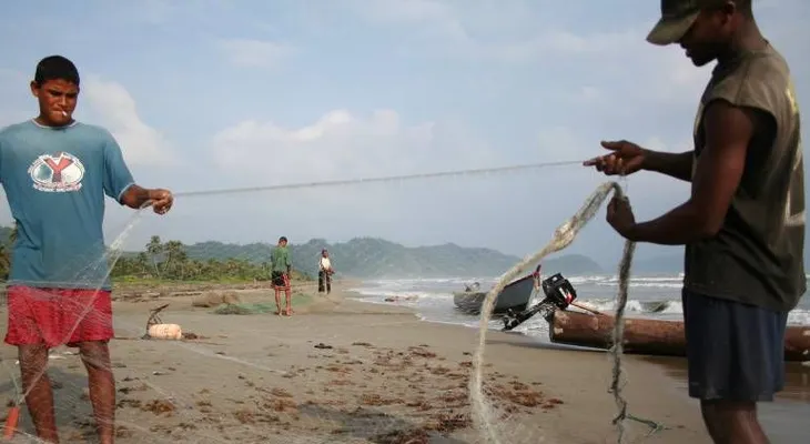 Hallan nueve cadáveres en playas del oeste colombiano