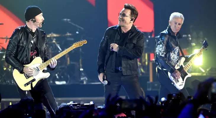 El sentido mensaje de Adam Clayton a sus compañeros de U2 por ayudarlo con su adicción