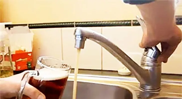La cerveza llegará a las casas como el agua potable en Bélgica