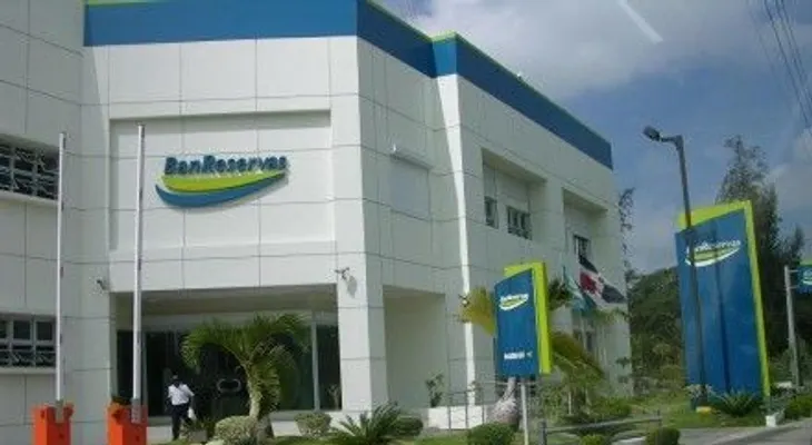 Diputados aprueban proyecto aumenta a 10 mil millones capital del BanReservas