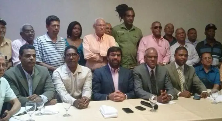 17 dirigentes PRD en SFM pasan al PRM