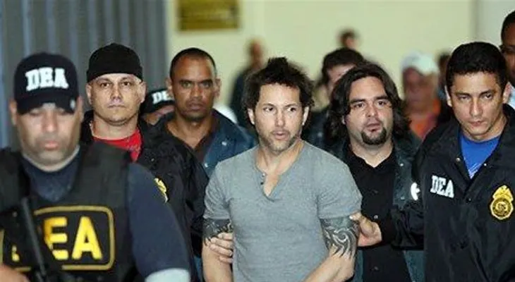 Publican Figueroa Agosto escapa de prisión Federal