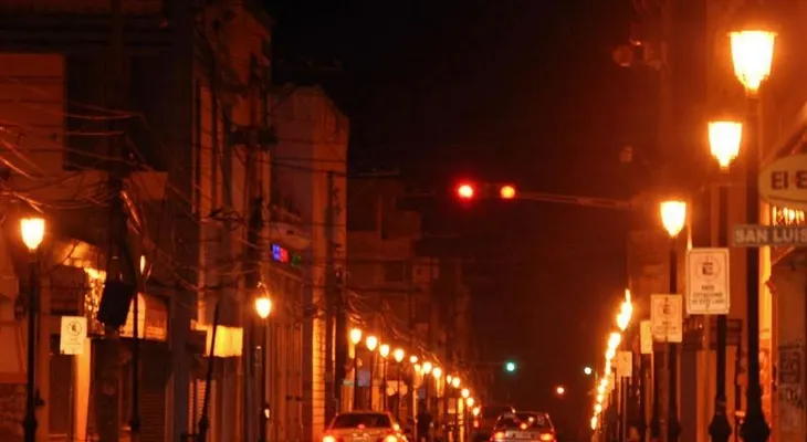 EDENORTE rehabilita iluminación calles centro ciudad de Santiago