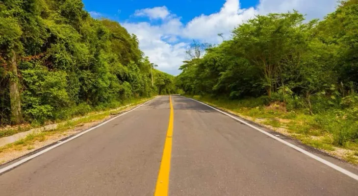 Carretera Enriquillo-Polo avanza a buen ritmo y beneficiará comunidades de Barahona