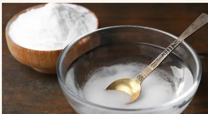 Bicarbonato y agua oxigenada: una mezcla útil para limpiar y blanquear