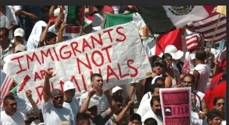 Los inmigrantes indocumentados viviendo al margen de los Derechos Humanos.