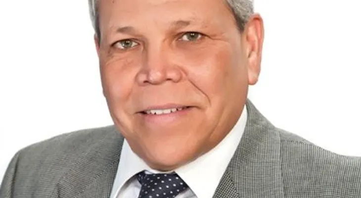 Aboga perredeístas formen otro partido